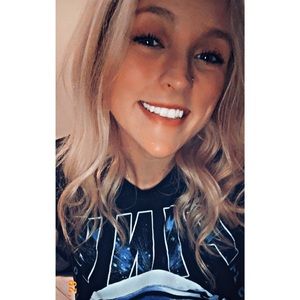 Meet your Posher, Kaitlin